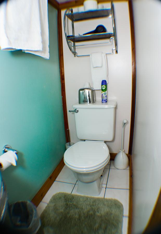 The Covington Houseboat Bed & Breakfast Сейнт Пол Екстериор снимка